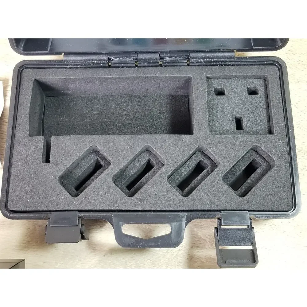 Insignia Travel Converter & 5 Adapter Plugs + Case Color Black NS-MTC1875